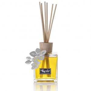 Katmandu 500 ml con decoro Arti e Mestieri Fiore di Loto, fragranza d'ambiente ambra e neroli.
