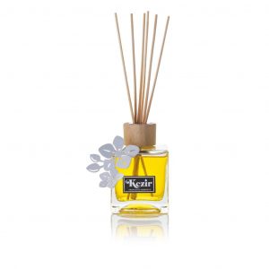 Katmandu 250 ml con decoro Arti e Mestieri Fiore di Loto, fragranza d'ambiente ambra e neroli.